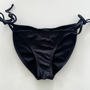 Xhilaration - Ruched Bikini Bottom